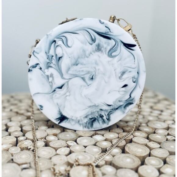 RAMLA INFINITY WHITE MARBLE CONVERTIBLE CLUTCH CROSSBODY BAG $250 - Picture 2 of 11